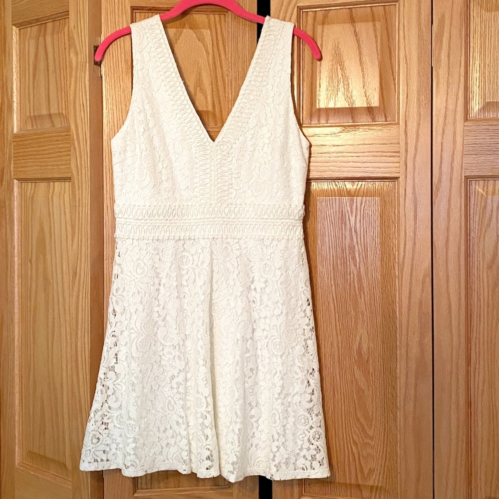 New francescas white lace dress with gold shimmer